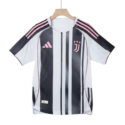 Player Version Juventus Home Soccer Jersey 2025/26